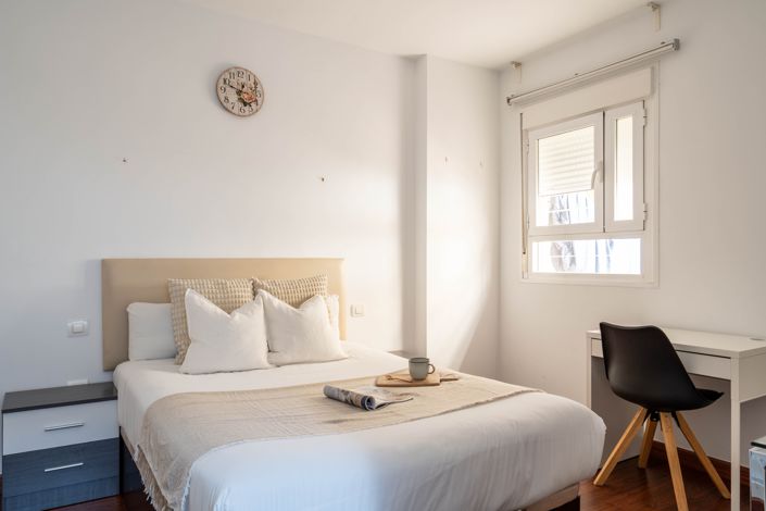 Image No.9-2 Bed House for sale