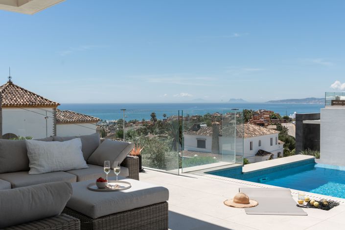 Image No.24-5 Bed House for sale