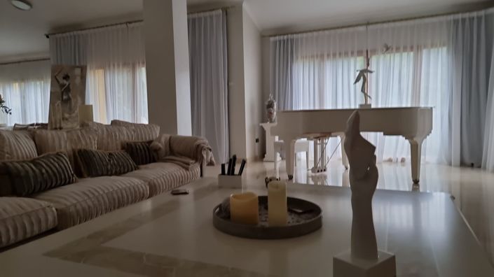 Image No.15-5 Bed Villa for sale