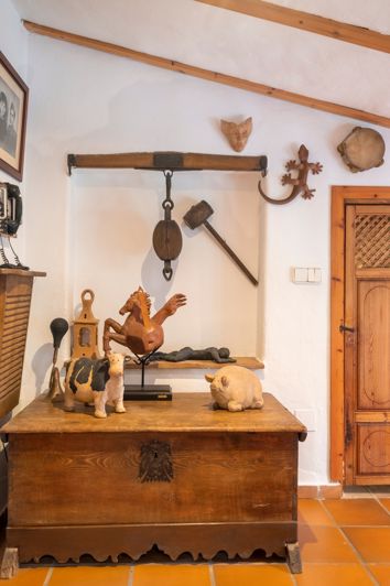 Image No.26-6 Bed House for sale