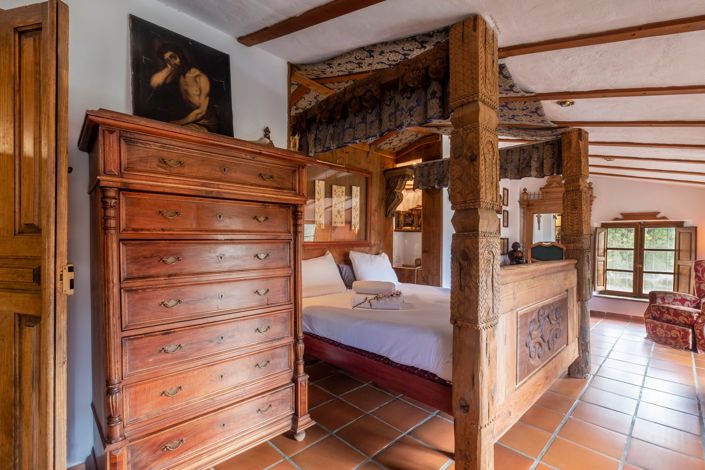 Image No.29-6 Bed House for sale