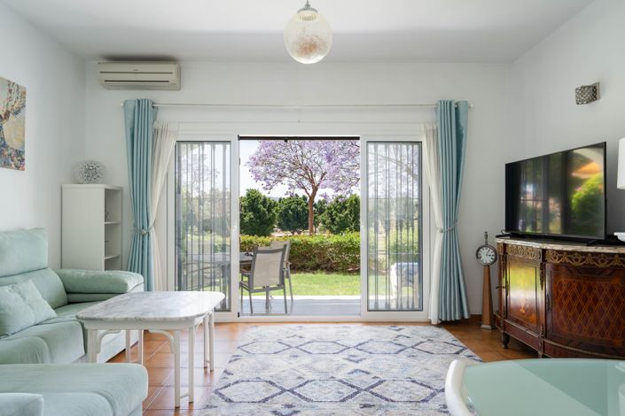 Image No.2-2 Bed Townhouse for sale