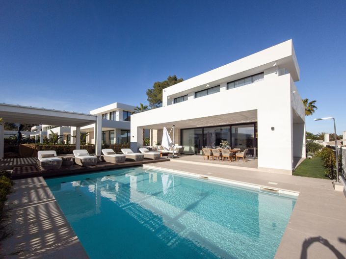 Image No.9-4 Bed Villa for sale