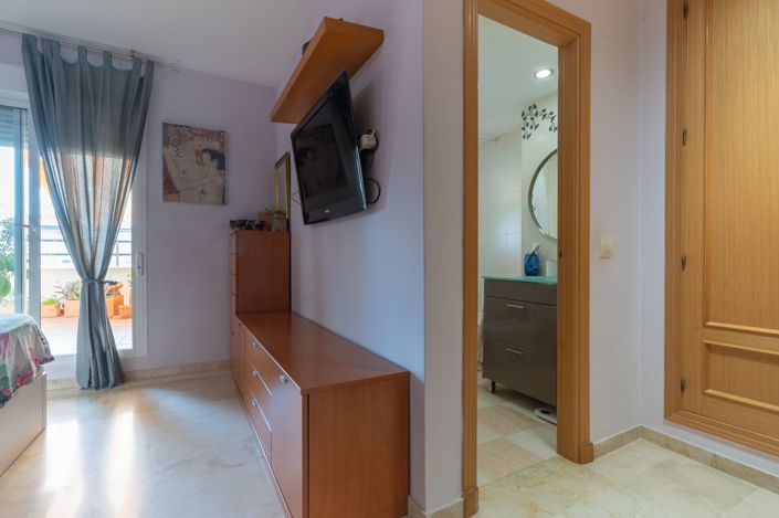 Image No.23-4 Bed Penthouse for sale