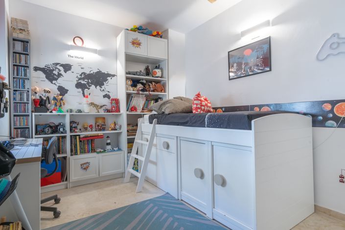 Image No.25-4 Bed Penthouse for sale