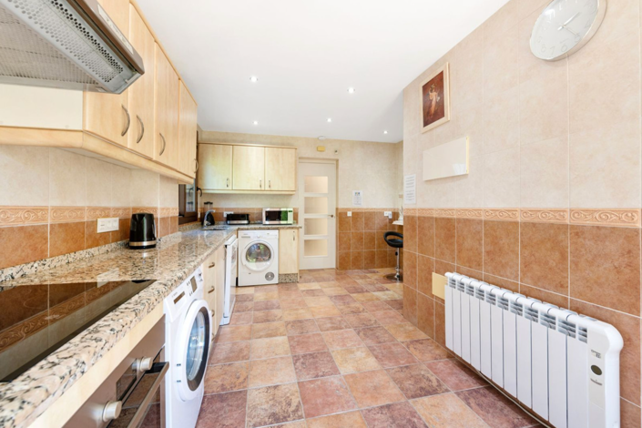 Image No.12-5 Bed Villa for sale