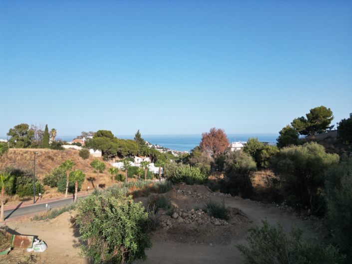 Image No.2-4 Bed Plot for sale