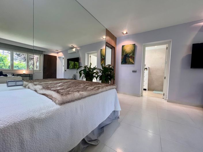 Image No.9-4 Bed Villa for sale