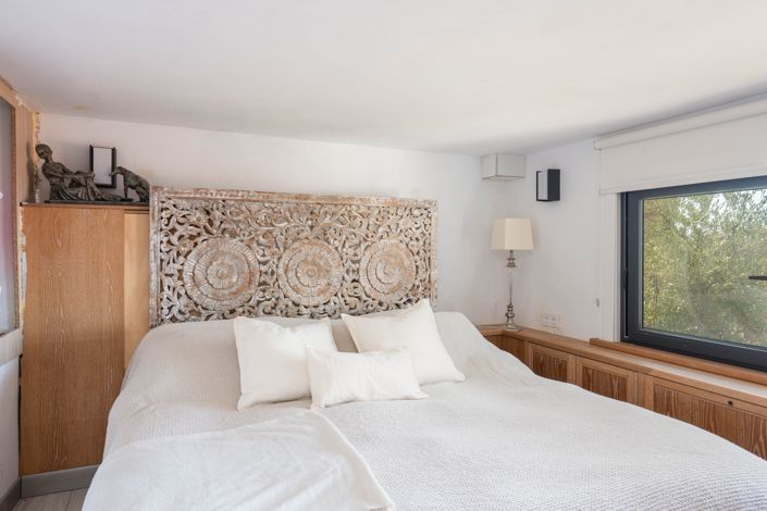 Image No.15-2 Bed House for sale