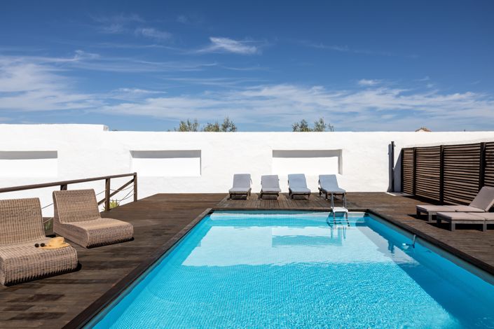 Image No.9-7 Bed Villa for sale