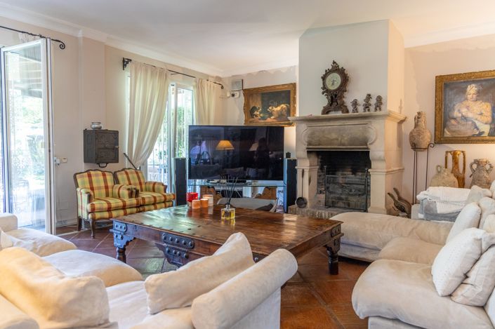 Image No.4-Villa de 4 chambres à vendre à Marbella