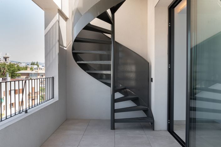 Image No.12-2 Bed Apartment for sale