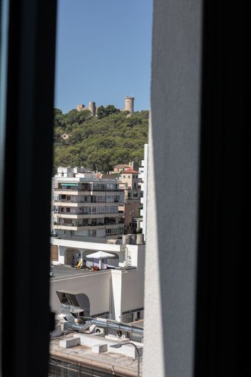 Image No.17-2 Bed Apartment for sale