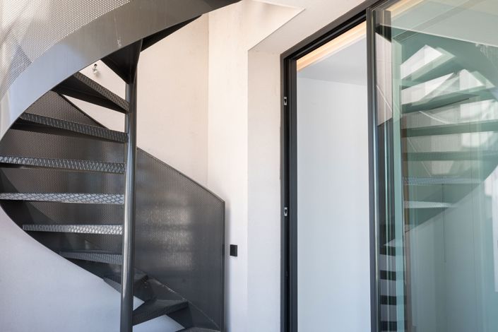 Image No.29-2 Bed Apartment for sale