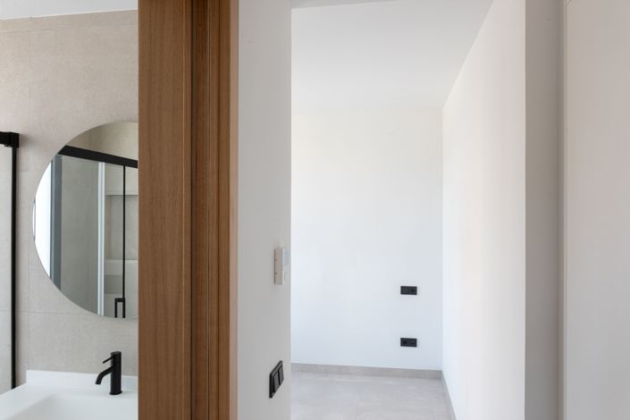 Image No.17-2 Bed Apartment for sale