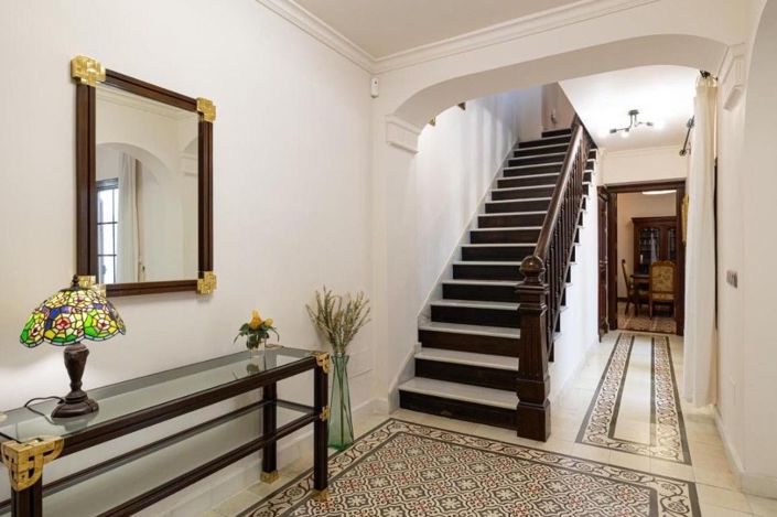 Image No.27-5 Bed House for sale