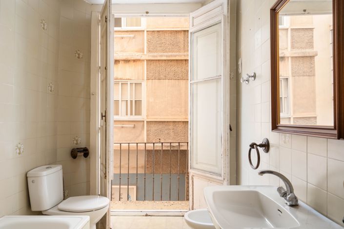 Image No.11-2 Bed Apartment for sale