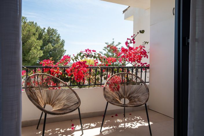 Image No.22-2 Bed Townhouse for sale