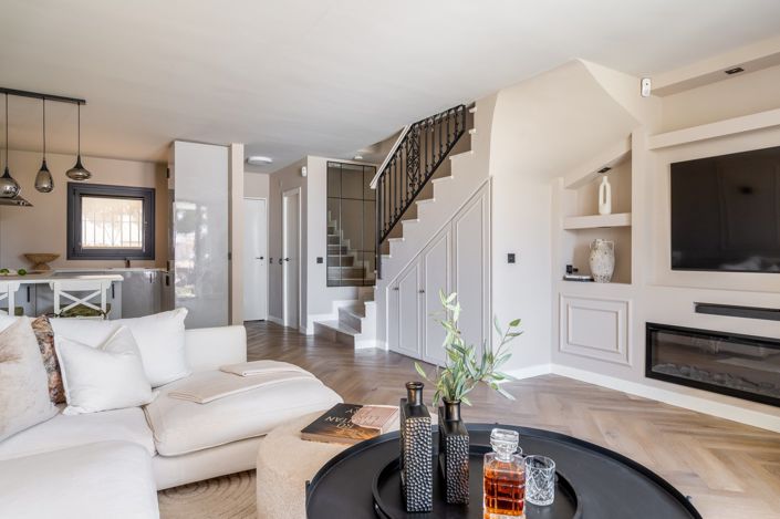 Image No.5-2 Bed Townhouse for sale