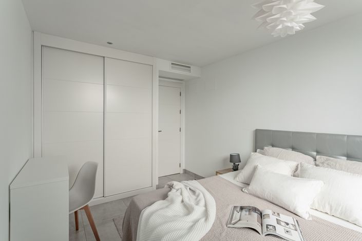 Image No.21-3 Bed Apartment for sale