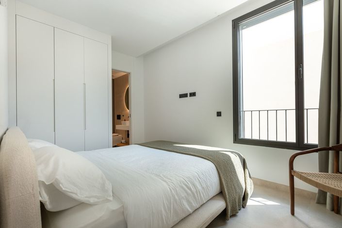 Image No.26-2 Bed Apartment for sale