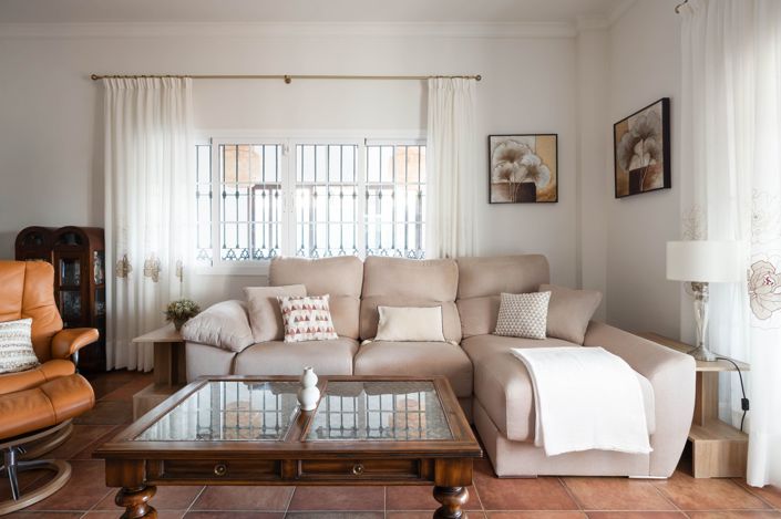 Image No.8-5 Bed House for sale