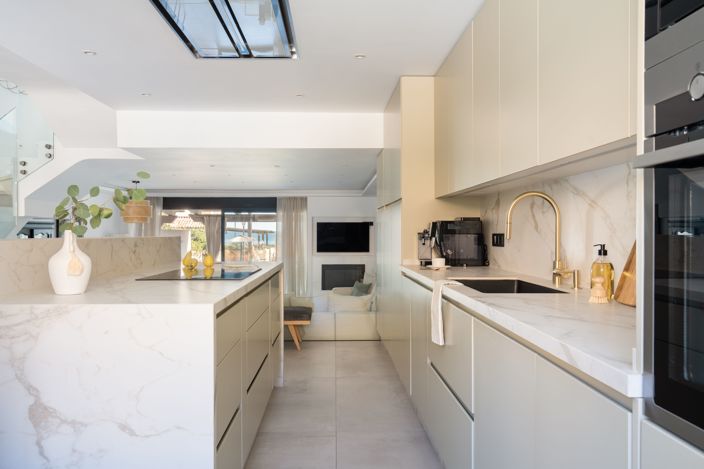 Image No.16-3 Bed Townhouse for sale