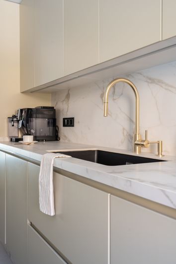 Image No.17-3 Bed Townhouse for sale