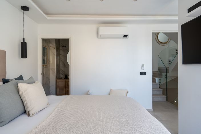 Image No.27-3 Bed Townhouse for sale