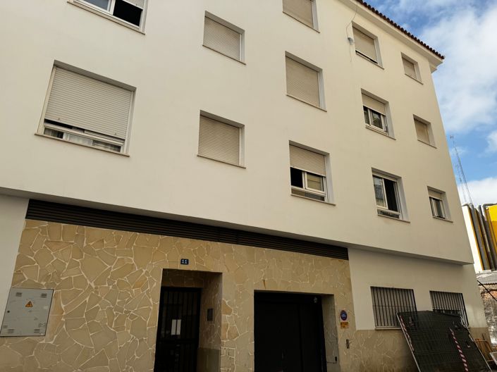 Image No.10-1 Bed Apartment for sale