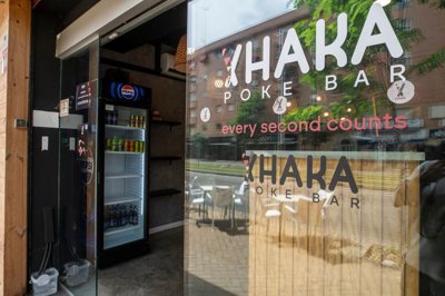 1 - Jaen, Commercial