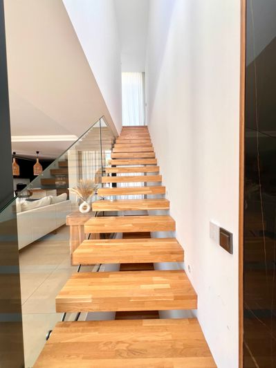 Image No.18-4 Bed Villa for sale