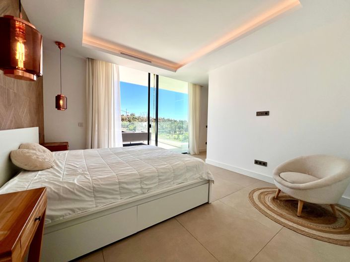 Image No.22-4 Bed Villa for sale