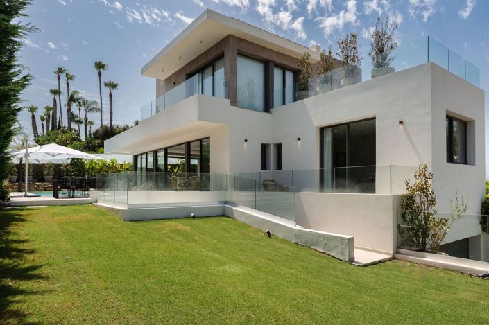 Image No.4-4 Bed Villa for sale