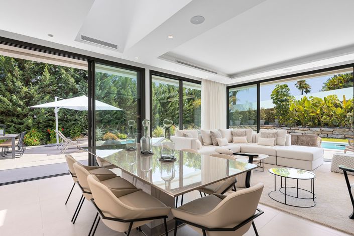 Image No.9-4 Bed Villa for sale