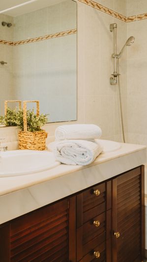 Image No.19-6 Bed Villa for sale