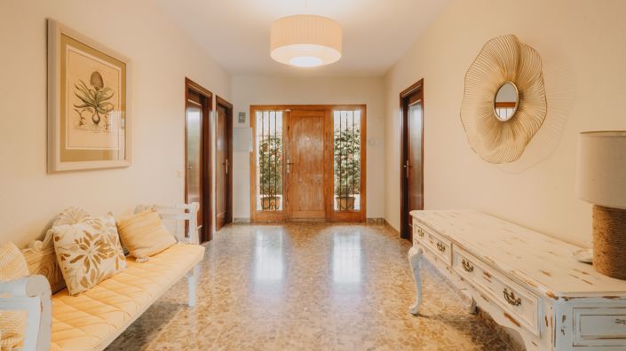 Image No.9-6 Bed Villa for sale