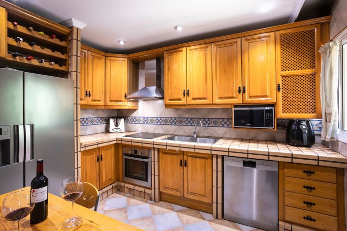 Image No.2-3 Bed Townhouse for sale