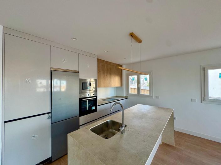 Image No.21-3 Bed House for sale