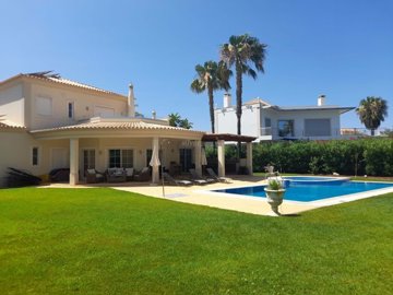 282-445367-80e8cfda10698c2ac701aa56bff6710744