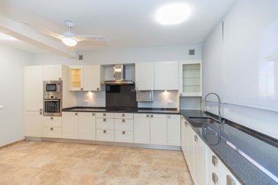 282-636243-80e8cfda10698c2ac701aa56bff6710744