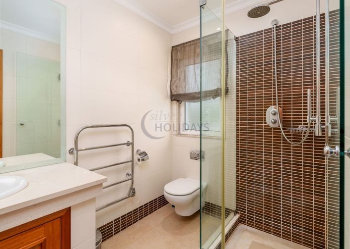 Image No.16-4 Bed Villa for sale