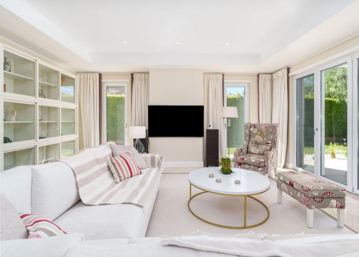 Image No.6-4 Bed Villa / Detached for sale