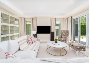 2025-10-01SilverHolidays--10