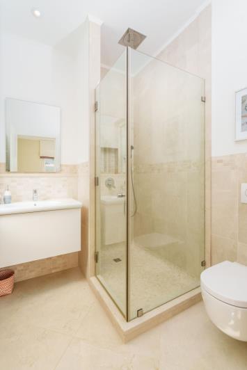 Image No.14-4 Bed Villa / Detached for sale