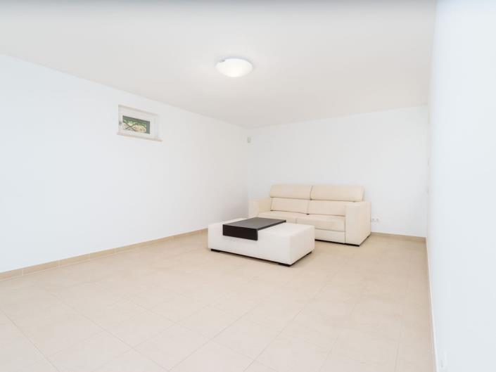 Image No.25-4 Bed Villa / Detached for sale