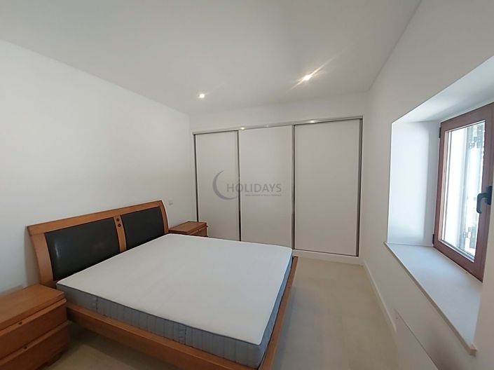 Image No.9-3 Bed Villa for sale