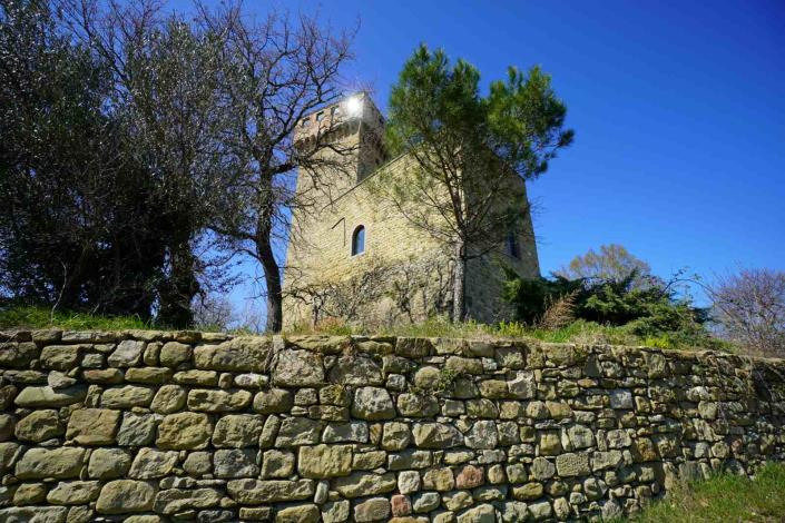 Image No.23-7 Bed Chateaux for sale