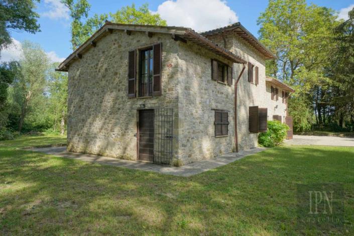 Image No.2-5 Bed Villa for sale