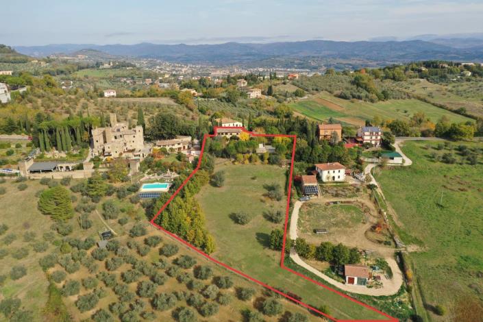 Image No.42-6 Bed Farmhouse for sale